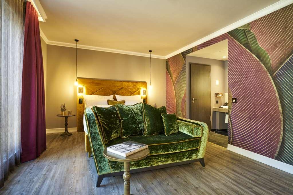 فندق كولونيافي  فندق هارموني الكلاسيكي الغرفة الصورة